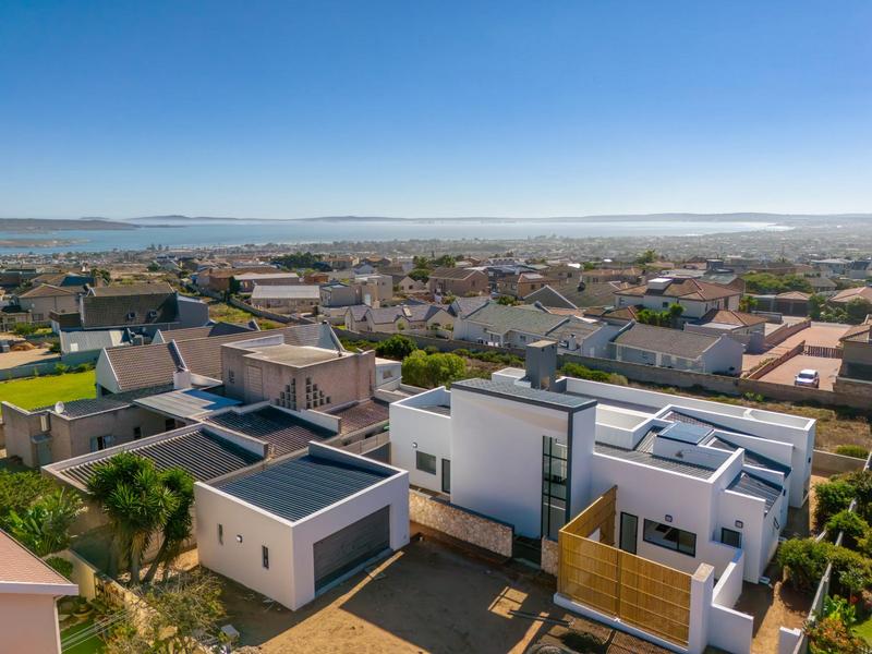 3 Bedroom Property for Sale in Myburgh Park Western Cape